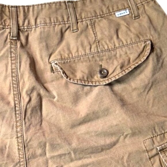Levi's Khaki Tan Six Pocket Casual Outdoor Cotton Cargo Shorts Men's Size 36 - Picture 4 of 9